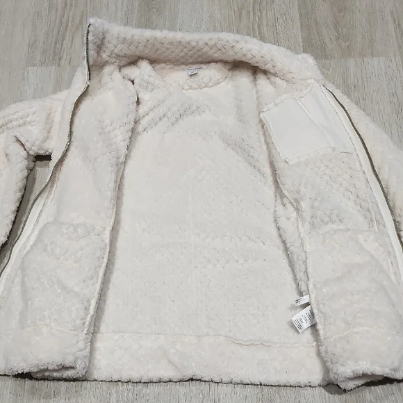 Calvin Klein Cream Faux-Sherpa Zip Jacket - Picture 7 of 9